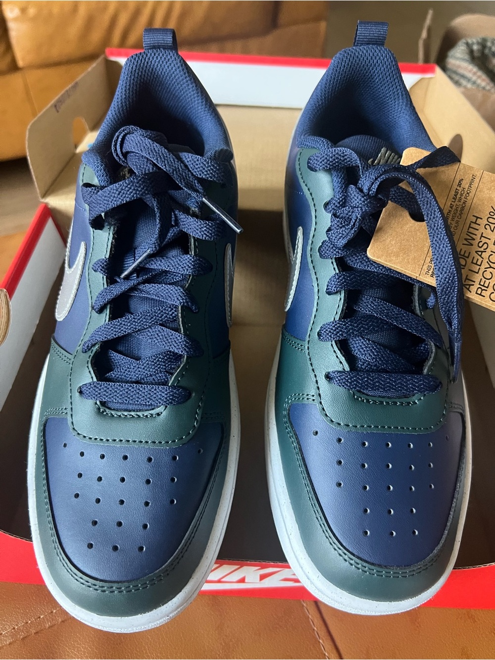 Nike Men’s Navy & Forest Green Low-Top Sneakers 6.5Men 8women